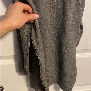 Mendocino grey sweater